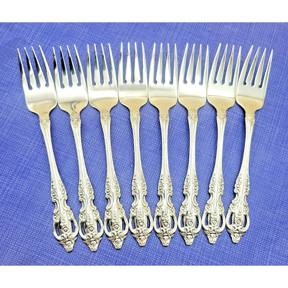 Lot of 8 Oneida Renoir Pembrooke 6 3/4